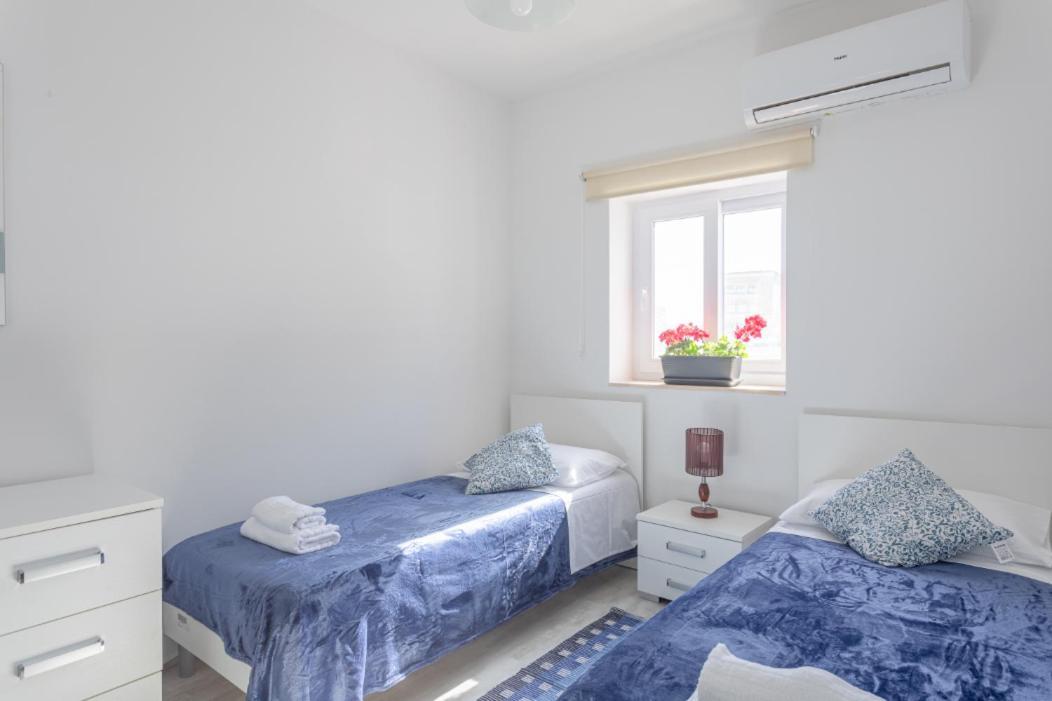 F3 Room 3, Private Room Two Single Beds Shared Bathroom Msida Exterior foto